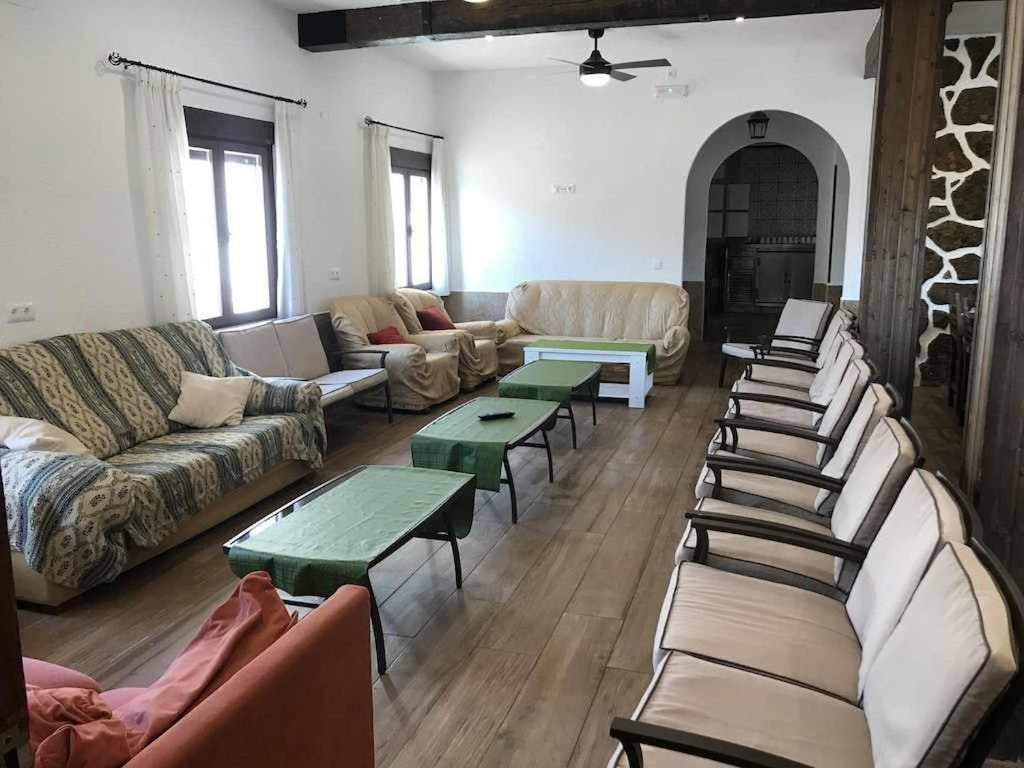 El Batan 37 Personas Holiday home